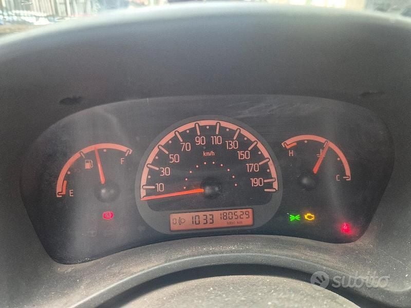 Begagnad Fiat Panda 77 HK (56 kW) 2010 Sedan