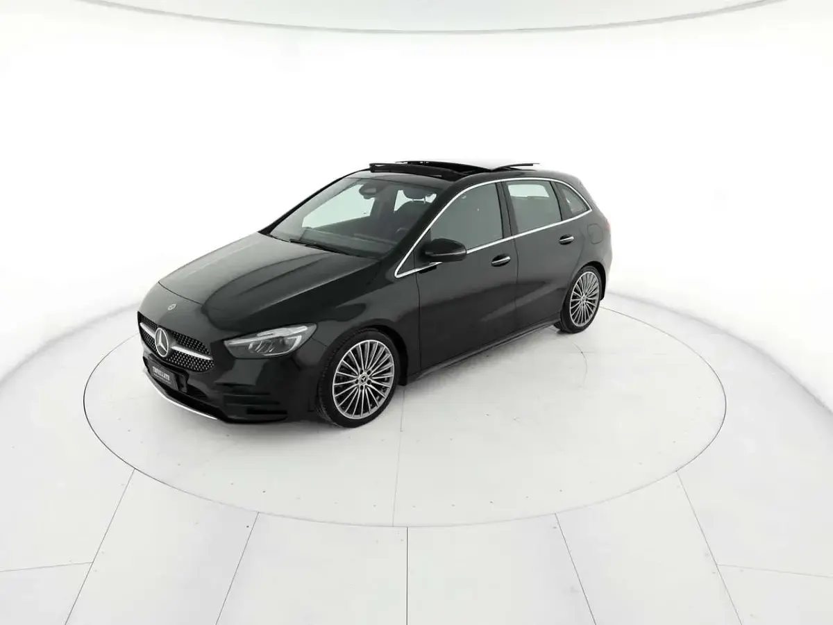 Usata Mercedes B180 Advanced Plus 116 CV (85 kW) 2023 Nero Utilitaria