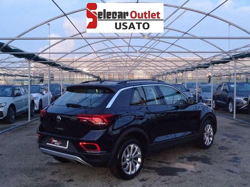 Usata VW T-Roc Life 116 CV (85 kW) 2022 Nero SUV