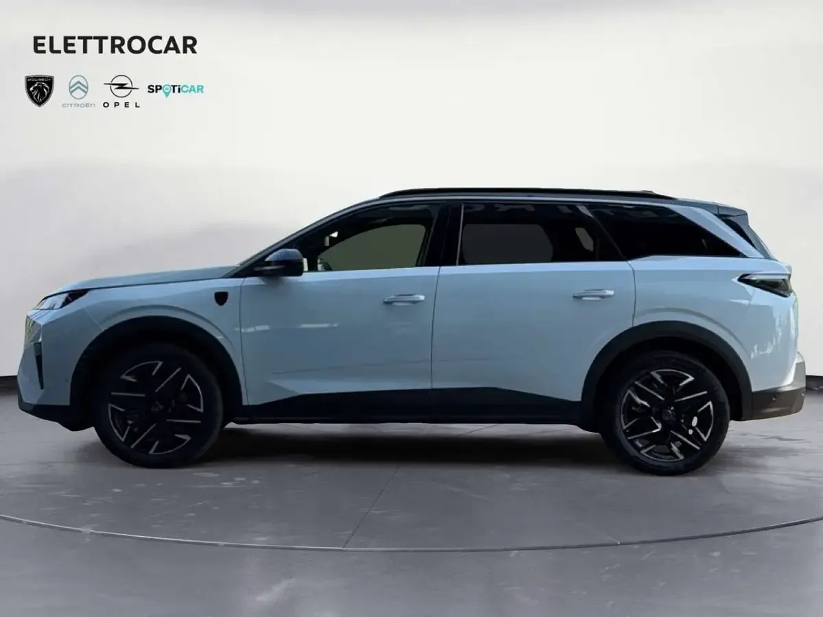 Usata Peugeot 5008 GTi 145 CV (106 kW) 2025 Bianco SUV
