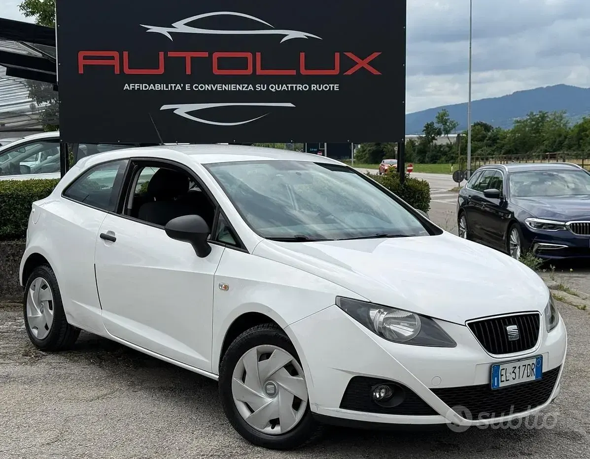 Usata Seat Ibiza 75 CV (55 kW) 2011 Bianco Coupé