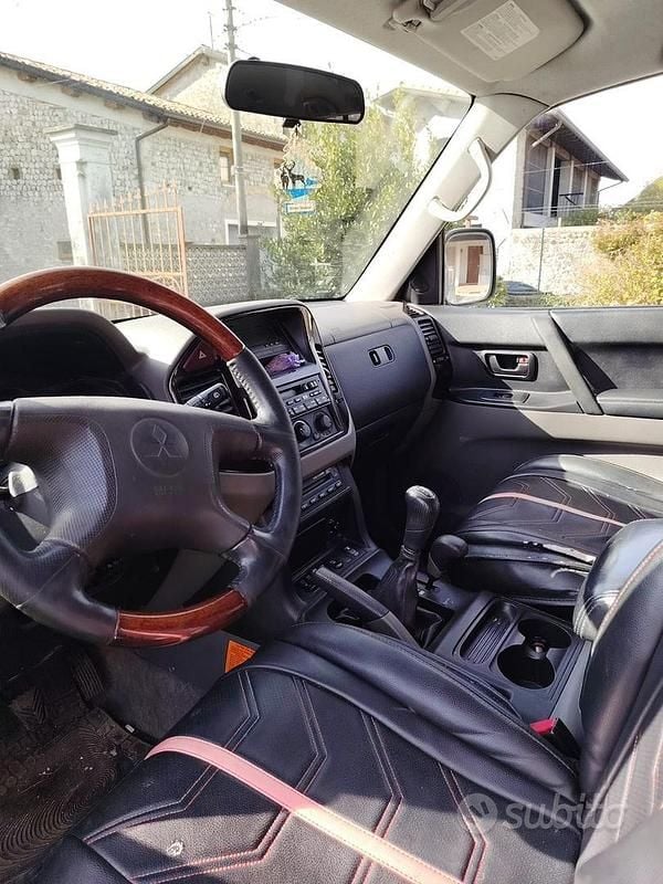 Usata Mitsubishi Pajero 2001 SUV