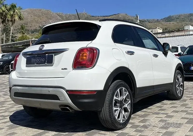 Usata Fiat 500X Cross 140 CV (102 kW) 2017 Bianco SUV