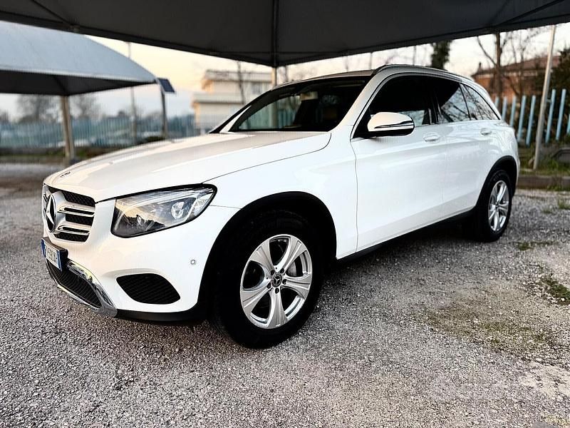 Usata Mercedes GLC220 Premium 171 CV (125 kW) 2019 Bianco SUV