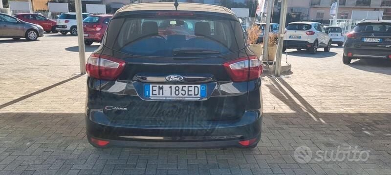 Usata Ford C-MAX Titanium 115 CV (84 kW) 2012 Nero Monovolume
