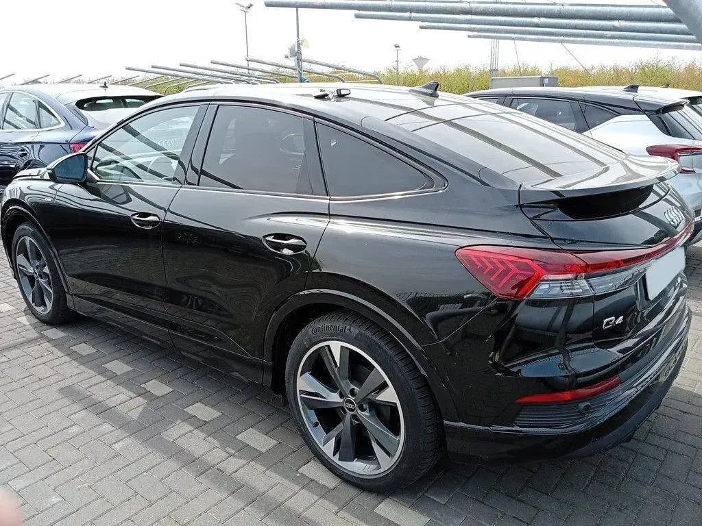 Usata Audi Q4 e-tron S-Line 220 kW (300 CV) 2022 Nero SUV