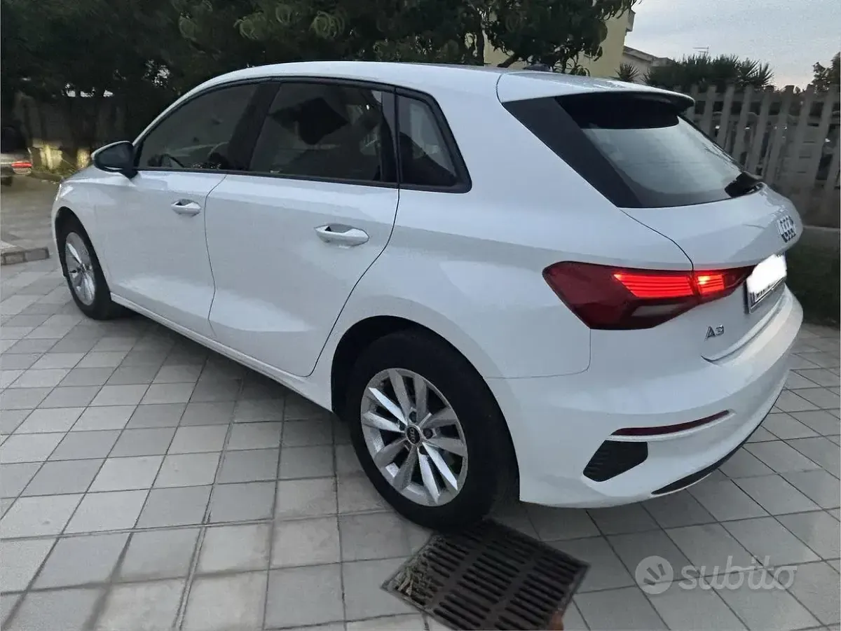 Usata Audi A3 110 CV (80 kW) 2023 Berlina
