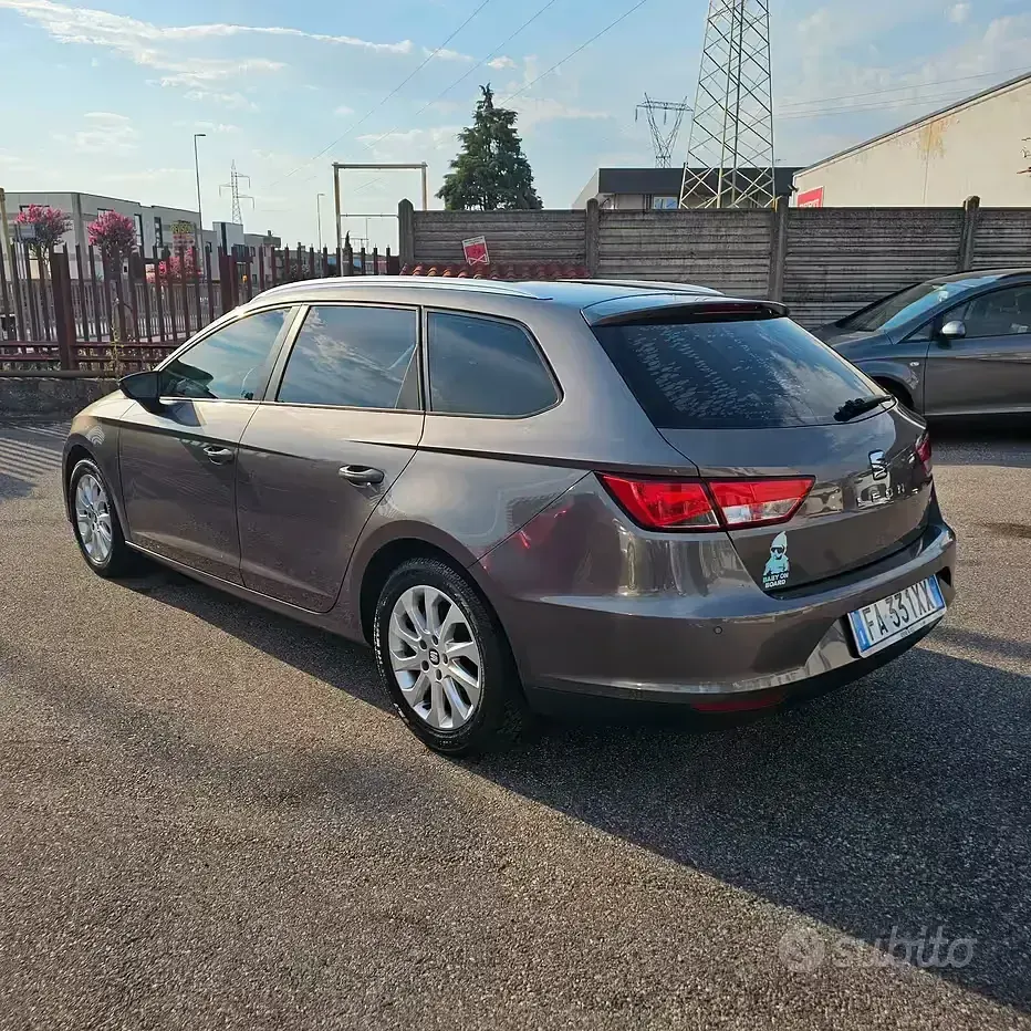 Usata Seat Leon ST Business 105 CV (77 kW) 2015 Grigio Station wagon