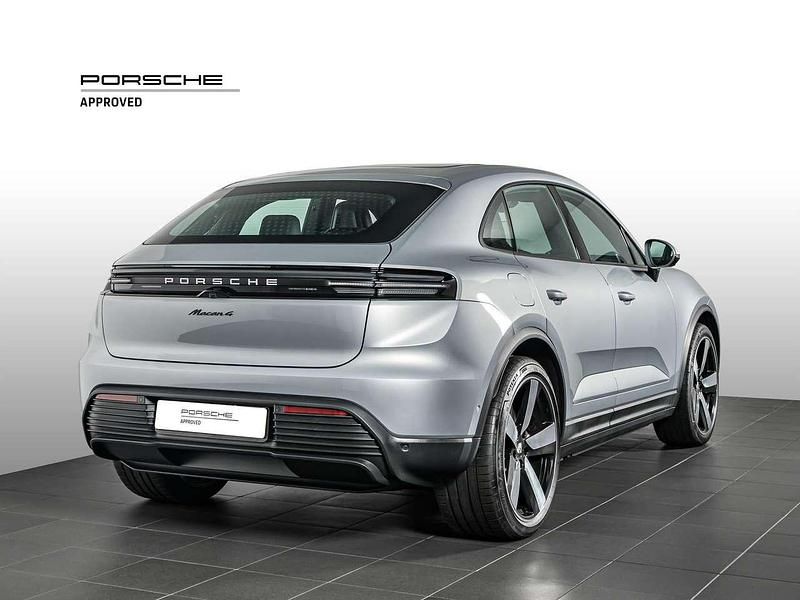 Usata Porsche Macan 144 kW (197 CV) 2025 Argento SUV