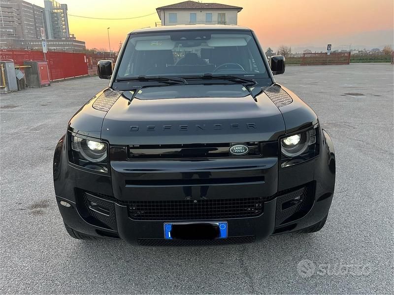 Usata Land Rover Defender 199 CV (146 kW) 2022 Nero SUV