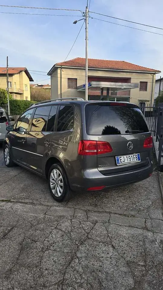 Usata VW Touran Highline 140 CV (102 kW) 2011 Other Monovolume