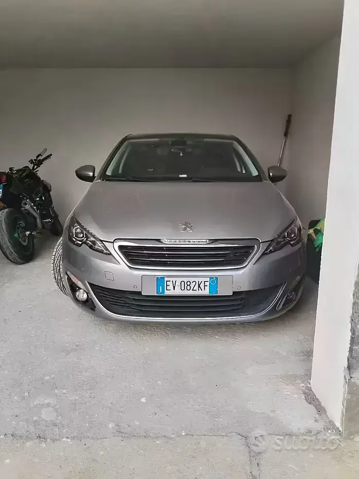 Usata Peugeot 308 Allure 116 CV (85 kW) 2014 Grigio Berlina