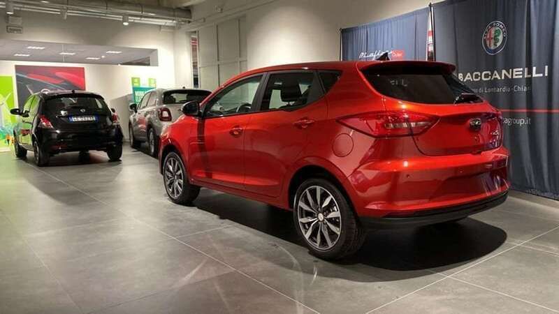 Usata EVO Evo 3 83 kW (113 CV) 2023 Rosso pastello SUV