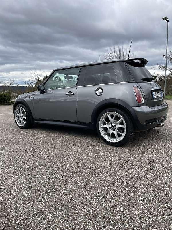 Usata Mini Cooper S 170 CV (125 kW) 2005 Utilitaria