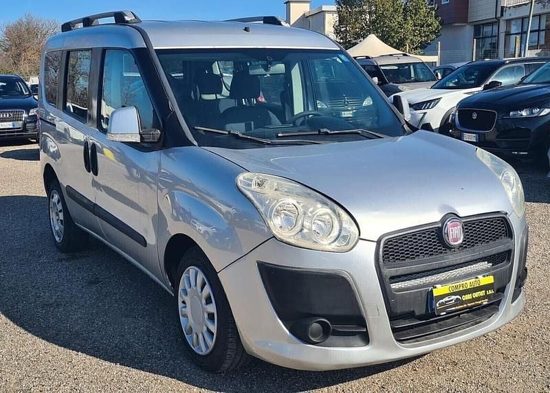 Grigio Usata 2011 Fiat Doblò S Monovolume | 4499 € (Super prezzo) - Immagine 1/4
