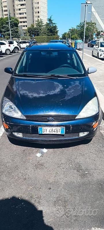 Usata Ford Focus 2001 Blu Station wagon