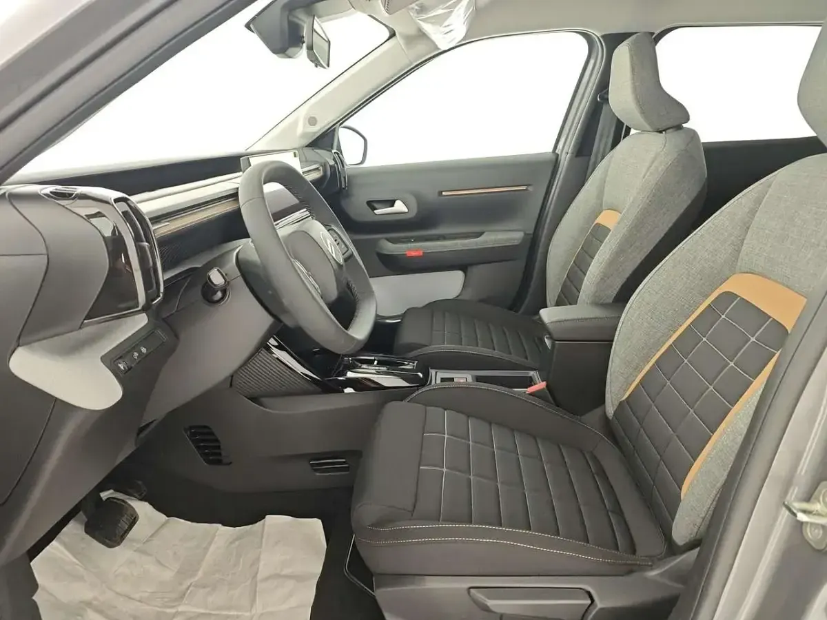 Nuova Citroën C3 Aircross 145 CV (106 kW) 2025 Grigio SUV