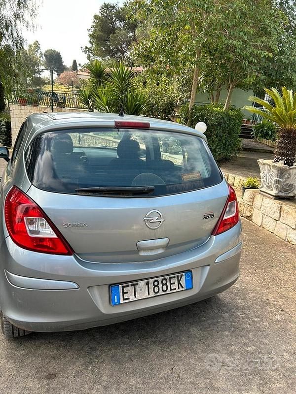 Usata Opel Corsa 86 CV (63 kW) 2014 Grigio Utilitaria