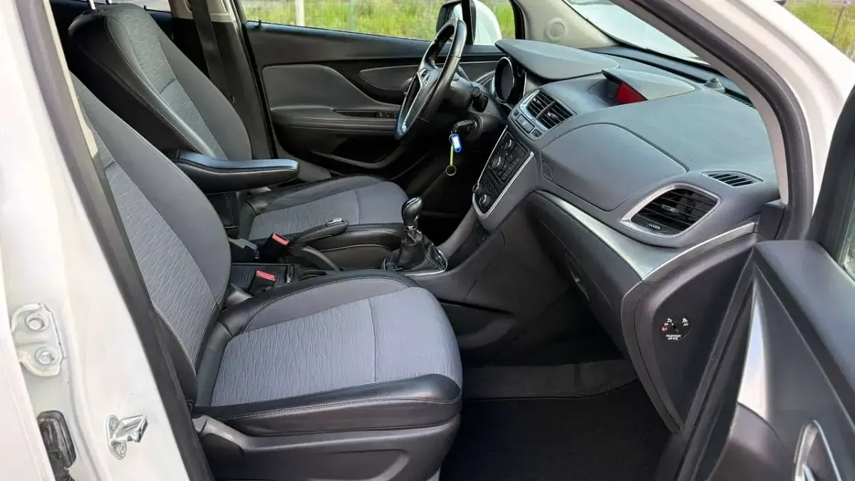 Usata Opel Mokka Cosmo 131 CV (96 kW) 2015 Bianco SUV