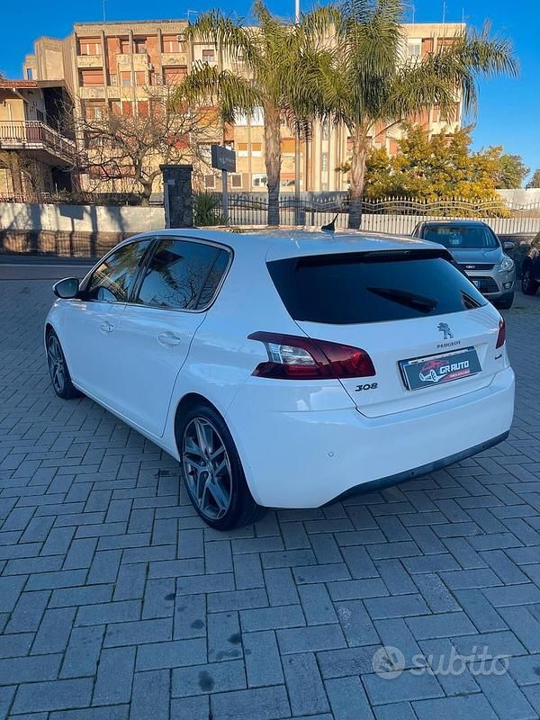 Usata Peugeot 308 Allure 119 CV (87 kW) 2015 Bianco Berlina