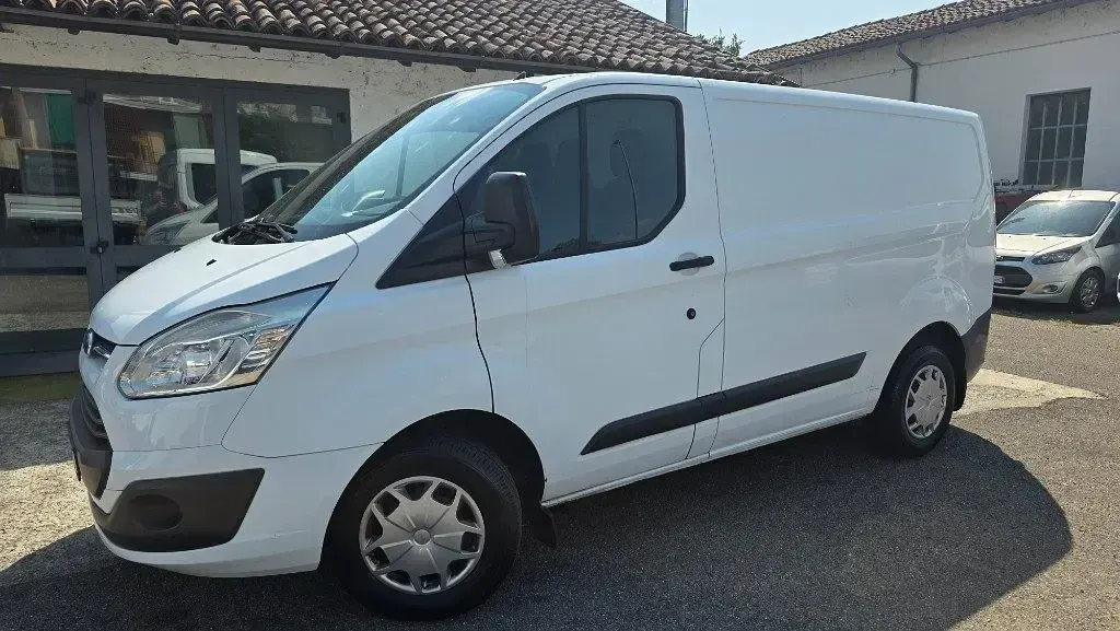 Usata Ford Transit Custom Trend 105 CV (77 kW) 2017 Bianco / pastello Furgone