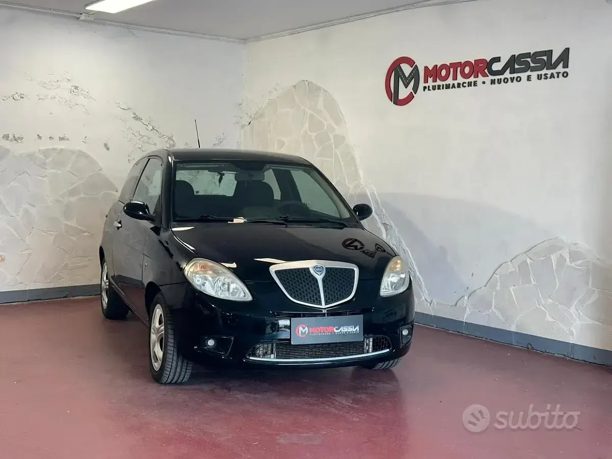 Usata Lancia Ypsilon 77 CV (56 kW) 2009 Nero Utilitaria