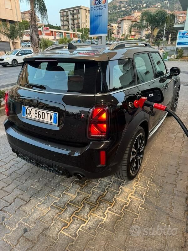 Usata 2022 Mini Countryman SUV | 33.500 € (Molto cara) - Immagine 1/4