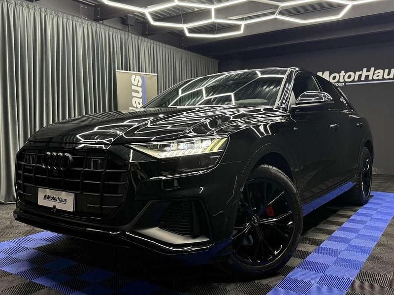 Usata Audi Q8 Ambiente 286 CV (210 kW) 2022 Nero SUV