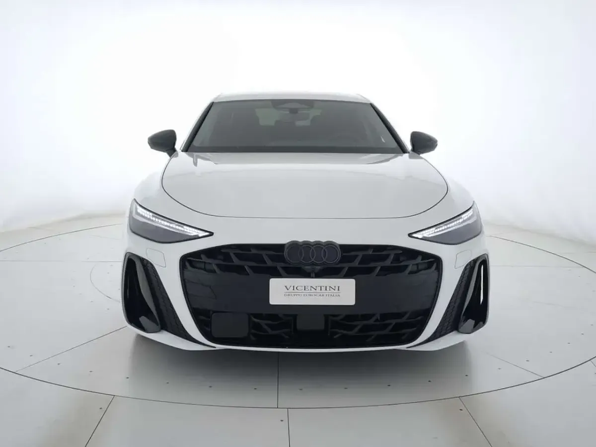 Nuova Audi A6 S-Line 204 CV (150 kW) 2026 Bianco arkona Berlina
