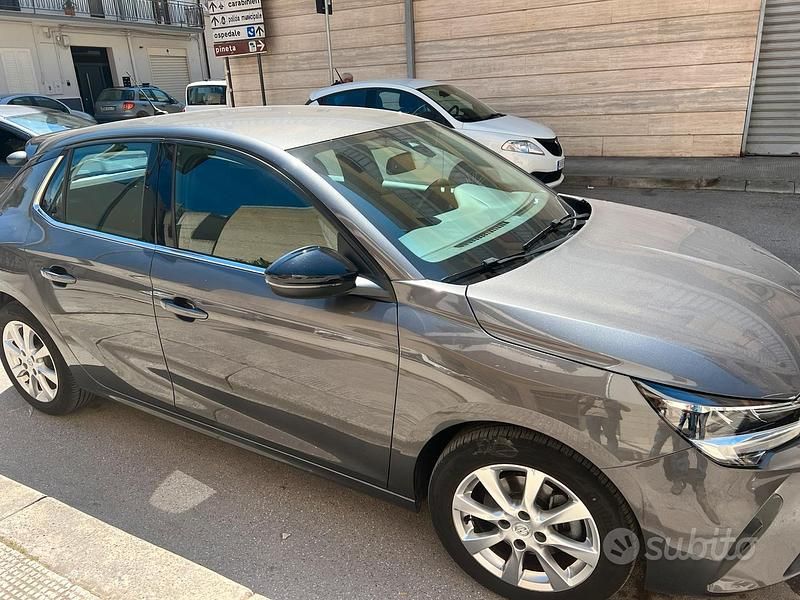 Usata Opel Corsa Elegance 101 CV (74 kW) 2020 Grigio Utilitaria