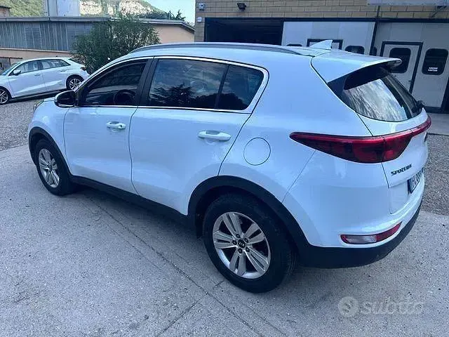 Usata Kia Sportage Active 116 CV (85 kW) 2016 Bianco SUV