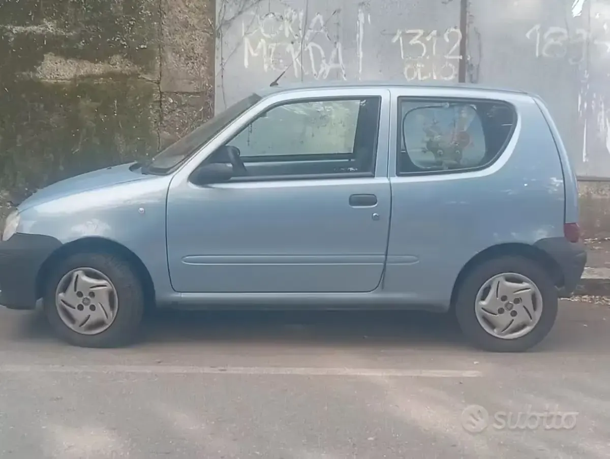 Usata Fiat 600 54 CV (39 kW) 2009 Blu Utilitaria