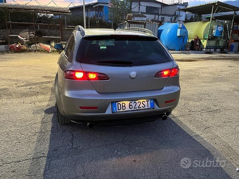 Usata 2006 Alfa Romeo 159 Station wagon | 3500 € - Immagine 1/4