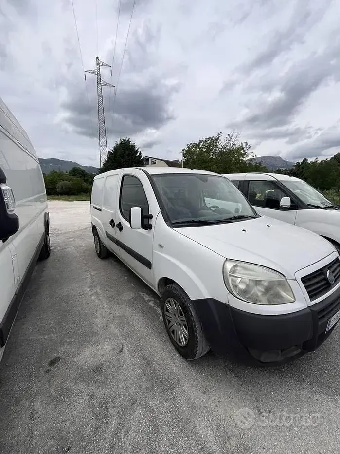 Usata Fiat Doblò 75 CV (55 kW) 2007 Monovolume