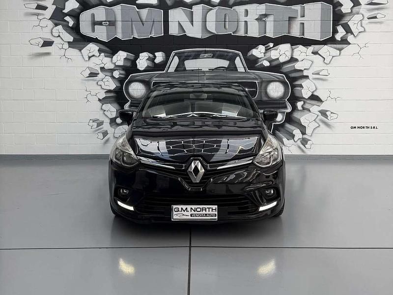 Nero Usata 2016 Renault Clio IV Intens Tre volumi | 5500 € (Super prezzo) - Immagine 1/4