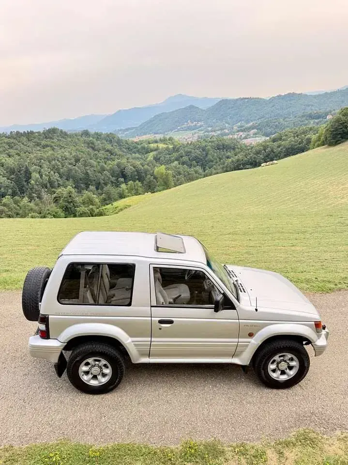 Usata Mitsubishi Pajero Select 99 CV (72 kW) 1992 Grigio SUV