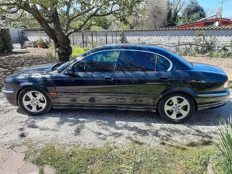 Usata Jaguar X-type 156 CV (114 kW) 2002 Nero Berlina