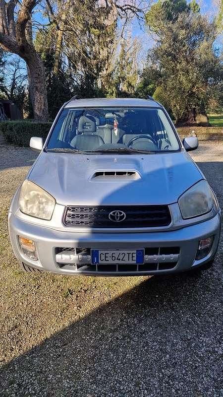 Usado Toyota RAV4 116 CV (85 kW) 2003 Plateado SUV