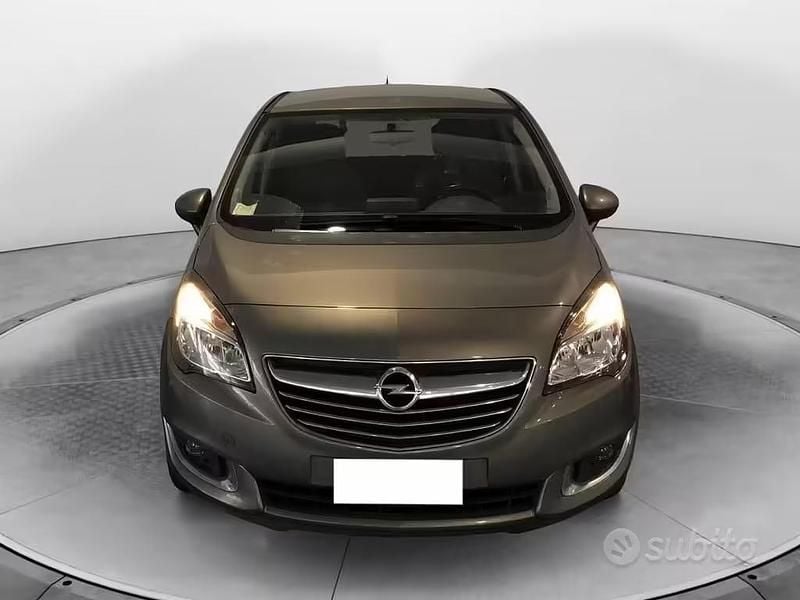 Usata Opel Meriva Cosmo 120 CV (88 kW) 2014 Grigio Monovolume