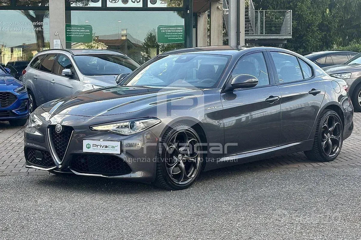 Usata Alfa Romeo Giulia Veloce 211 CV (155 kW) 2017 Grigio Berlina