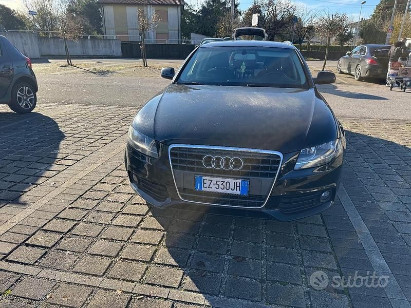 Usata Audi A4 Advanced Plus 120 CV (88 kW) 2011 Nero Station wagon