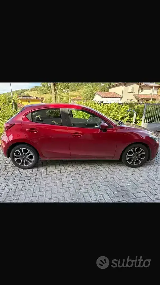 Usata Mazda 2 105 CV (77 kW) 2016 Rosso Berlina