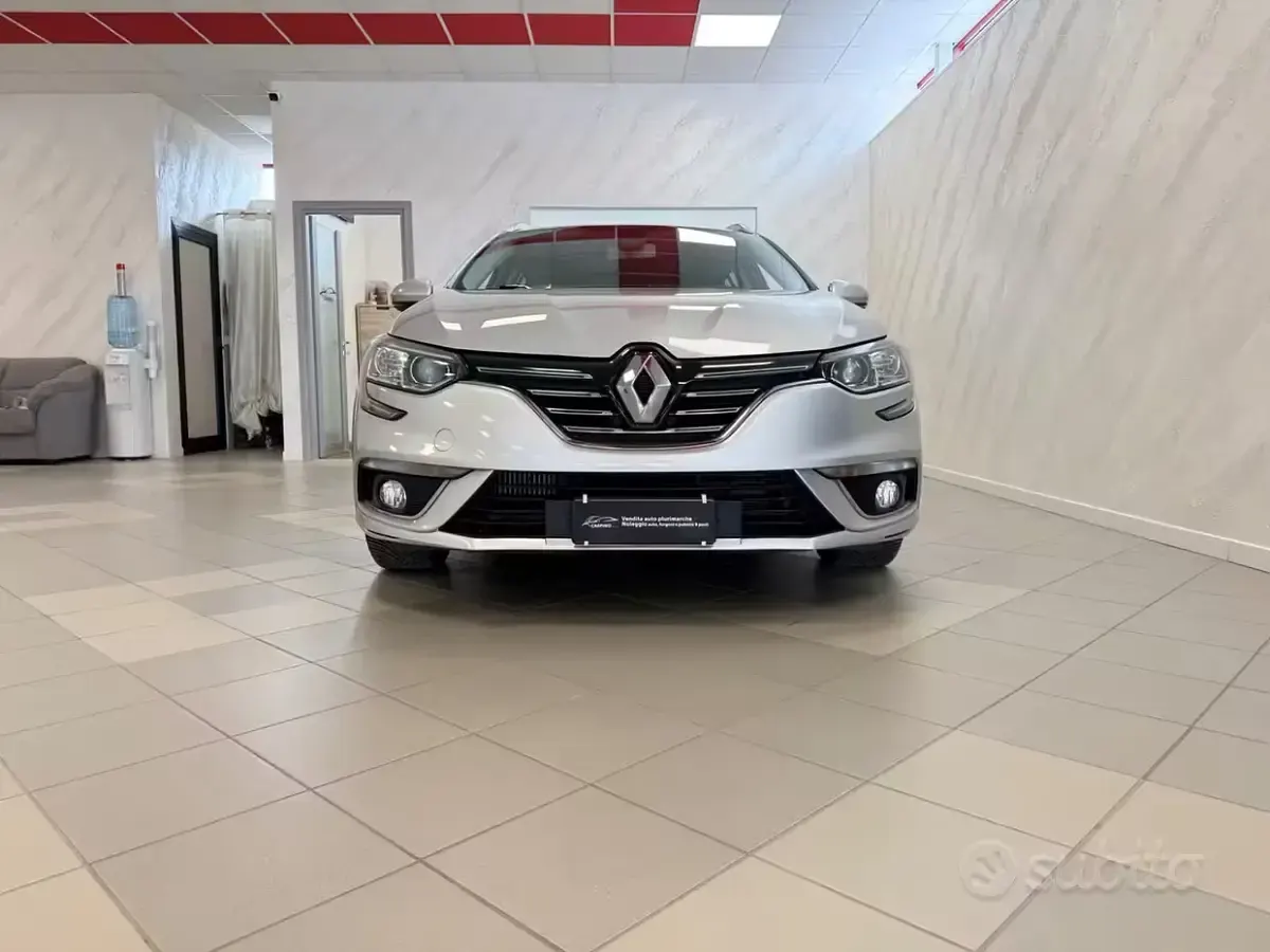 Usata Renault Mégane GrandTour Intens 110 CV (80 kW) 2019 Grigio Station wagon