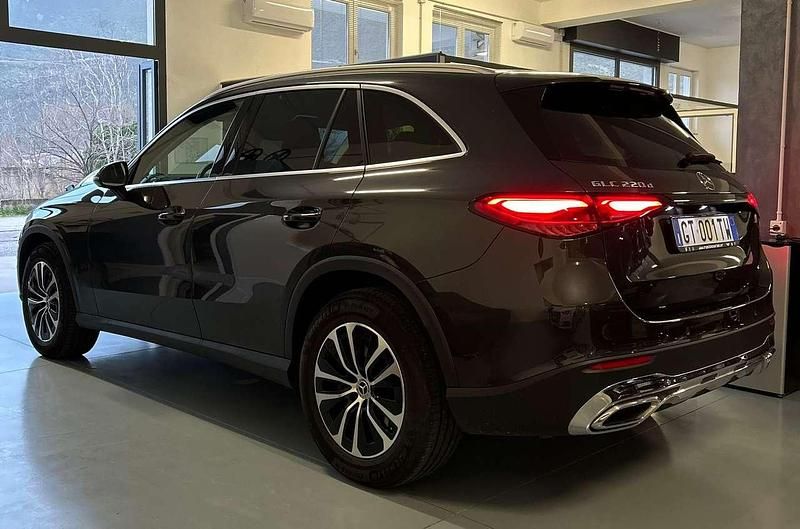 Occasion Mercedes GLC220 Advanced Plus 197 PK (144 kW) 2024 Grijs SUV