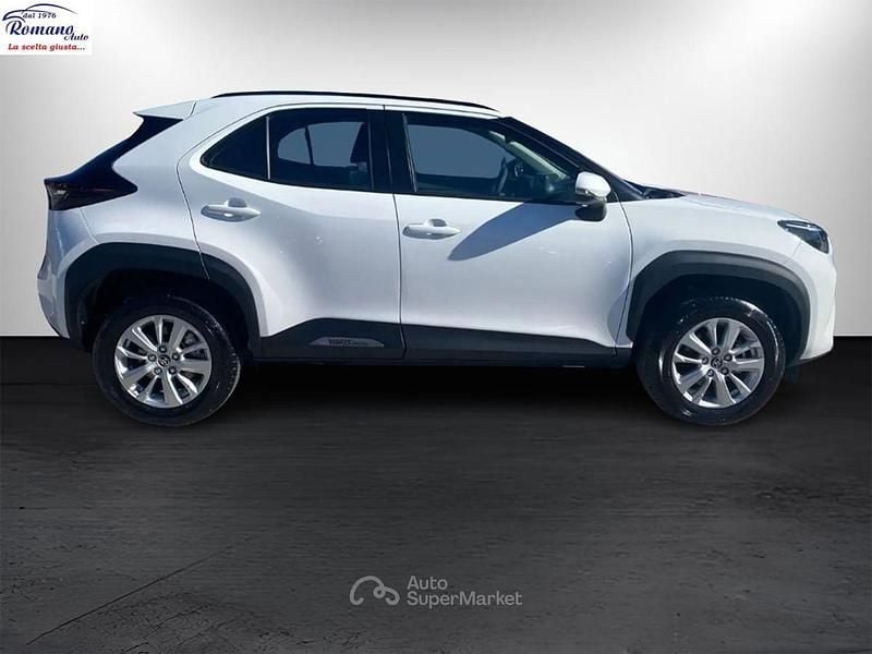 Nuova Toyota Yaris Cross Active 92 CV (67 kW) 2025 Bianco SUV