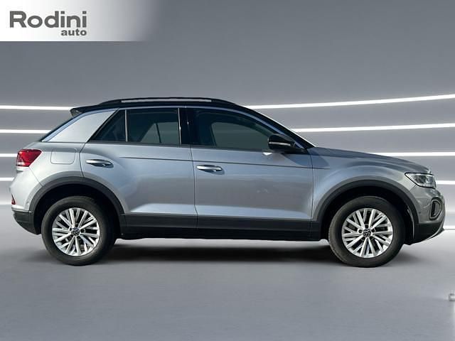 Usata VW T-Roc Life 150 CV (110 kW) 2023 Argento SUV