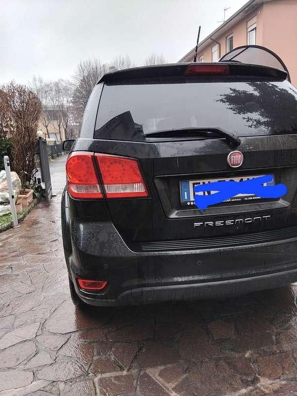 Usata Fiat Freemont Lounge 140 CV (102 kW) 2012 SUV