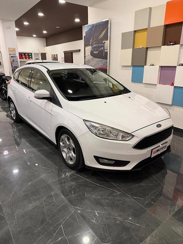Usata Ford Focus Business Edition 119 CV (87 kW) 2016 Bianco Berlina