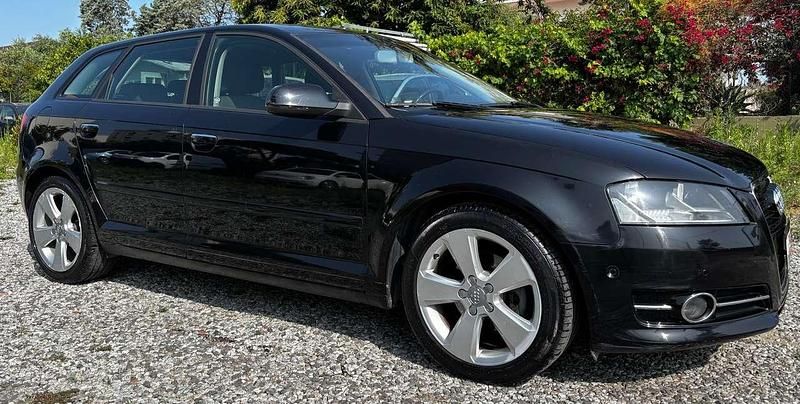 Usata Audi A3 Sportback Attraction 105 CV (77 kW) 2012 Nero Utilitaria