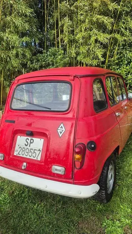 Usata Renault R4 33 CV (24 kW) 1990 Rosso